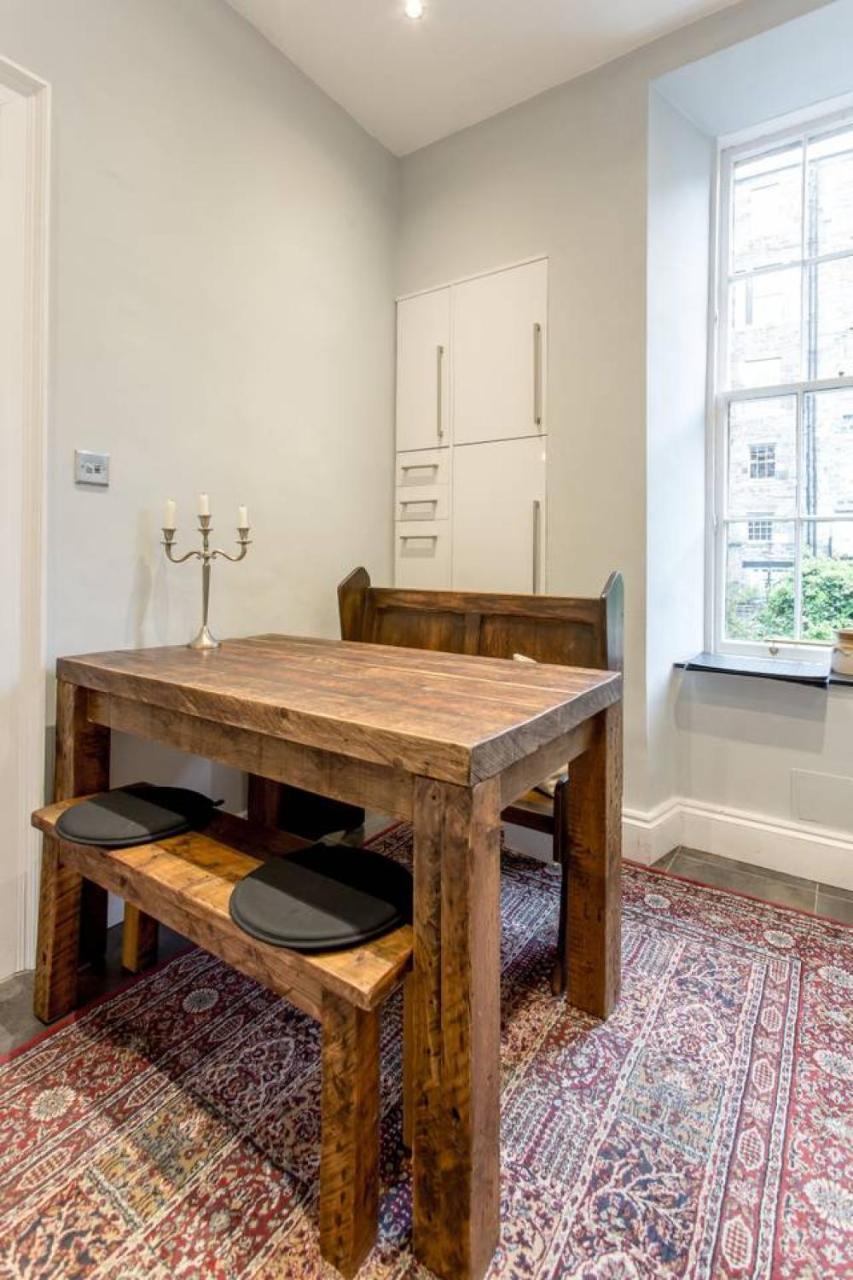 Joivy Converted Flat In Historic Building In New Town Εδιμβούργο Εξωτερικό φωτογραφία